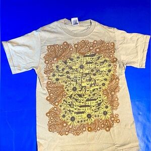 The Bear Hunter Y2K Beige Double sided Graphic Tee w/Village & Flowers Size S